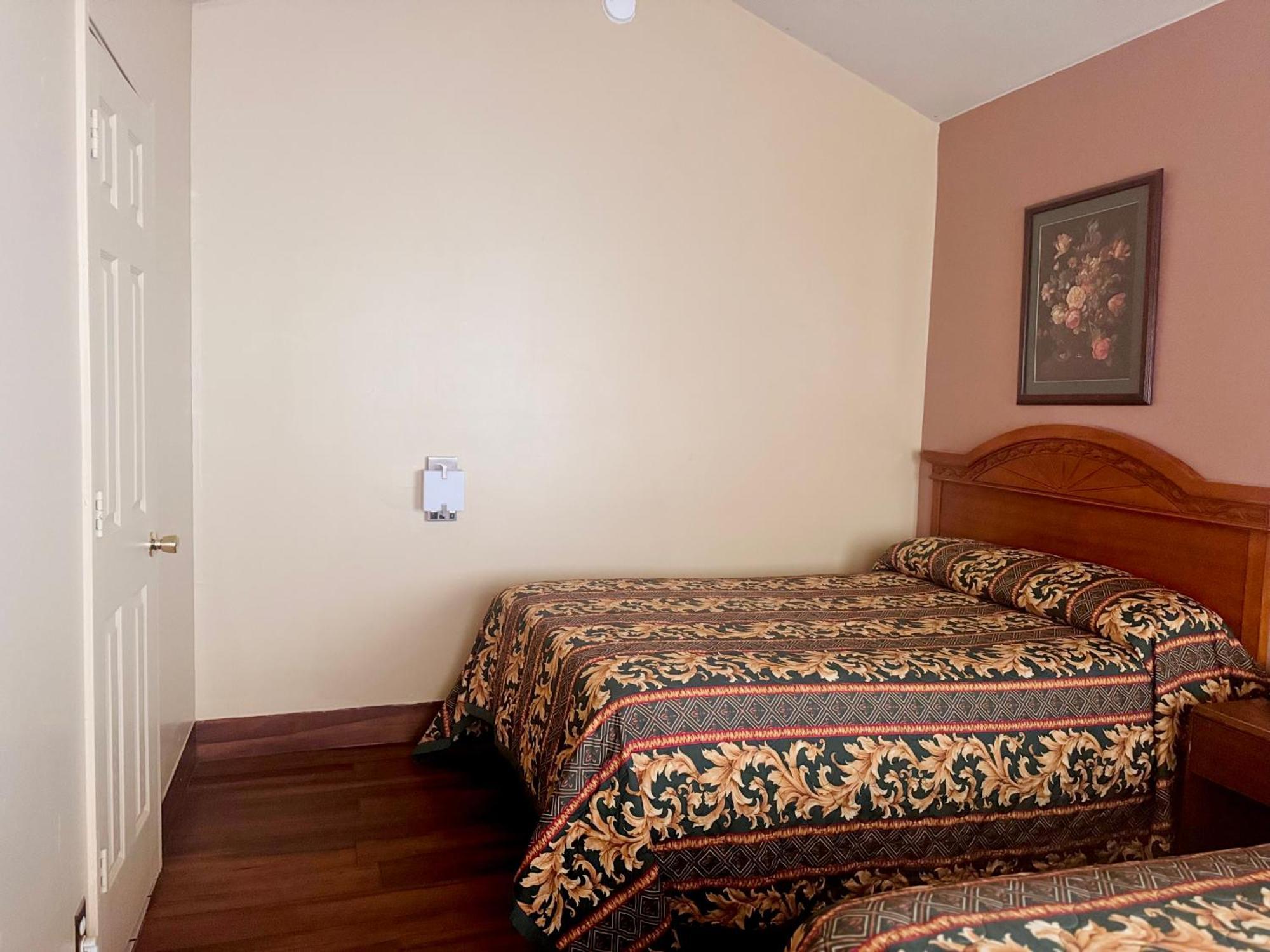 Payless Inn Kingfisher Экстерьер фото